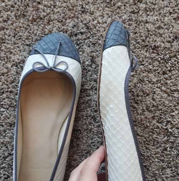 Snakeskin Flats - Picture 3 of 4